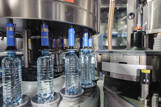 Changing over from paper labels to plastic ones has reduced glue consumption by up to two thirds