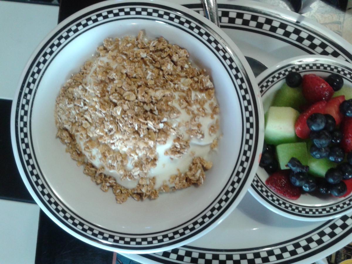 Cereal and fruit 