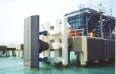 New test for rubber fenders - Trelleborg