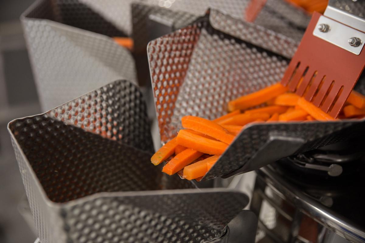 Ishida multihead weigher offers ease of use and intuitive operation