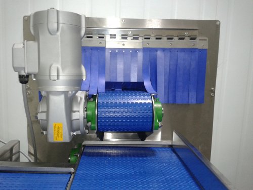 The nsd tupH surface treatment gives aluminum drives a smooth, permanently corrosion-resistant surface ideally suited to process industry applications (Photo: Ambit Projects Ltd.)