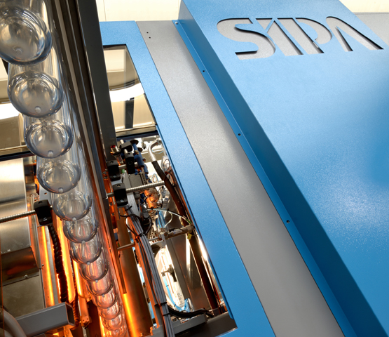 The SFL 6/8 EV blow molding system comes with new features