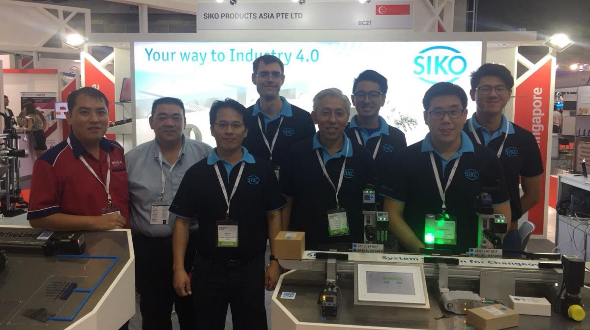 SIKO Products Asia Pte. Ltd team; Mr Jacky Tan, general manager is fifth from left)