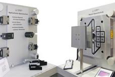 K 2013: ROEMHELD satisfied with response on its quick mould clamping system