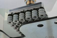 Low-leak suction plates