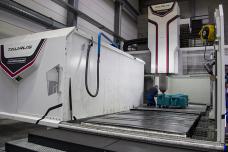 Tipping scales of hydrostatic service