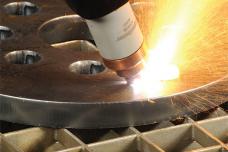 Plasma and oxyfuel cutting: A comparison