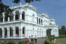 Sri Lanka moves to modernise plastic industry