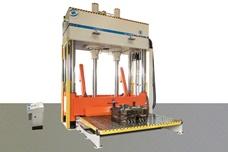 Spotting presses for die casting moulds in auto industry