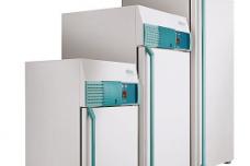 Eco-balanced incubators