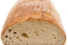 White bread, polyphenols and microbes