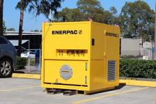 Wireless controlled Enerpac SyncHoist enhances heavy lift