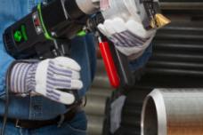 Beveling tool needs no compressed air