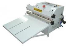 Vacuum sealer for solid goods