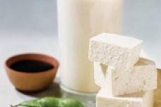 Soy may alleviate hot flashes in menopause