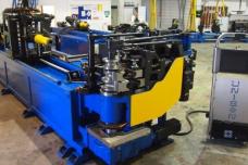 Speed-optimised tube bending machine