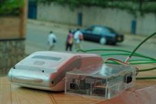Mobile device simplifies HIV diagnostic test