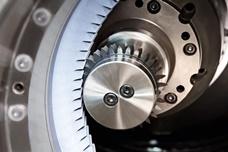 Honing processes optimised together