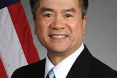 Gary Locke to keynote BIO Convention in China