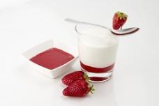 Natural, non-migrating colouring line for fruit preparation