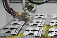 Efficient painting of plastic parts