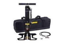 Pneumatic test pump comes with 6.5 foot pressure line