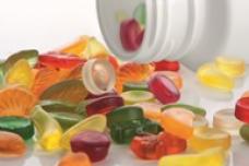 Collagen peptides in confectionery