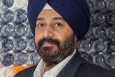 Packaging solution for water and sensitive products