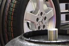 Rubber additives for cleaner tyres