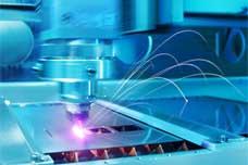 Precision laser-cutting technique optimized for thick metal sheets