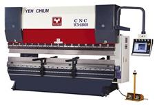 High-accuracy multiple axes hydraulic press brakes