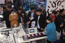 Explore Industry Hot Topics,Experience the Fashion Trends