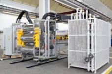 Reifenhäuser releases second model type of mechatronic polishing stacks